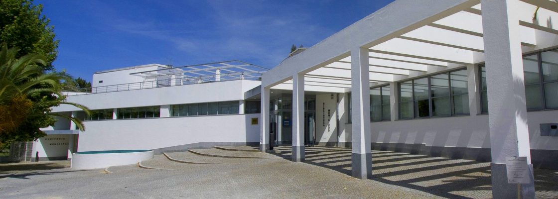 Informação à população: encerramento parcial da Biblioteca Municipal